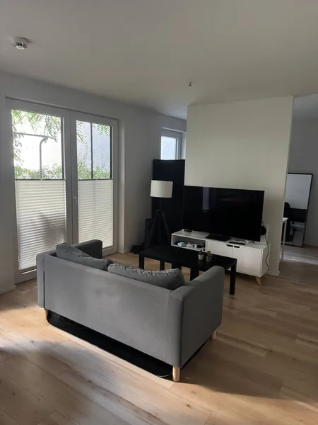 Moderne 1-Zimmer-Wohnung mit Terrasse in Wedding, ab 01.11.2026 — photo 1